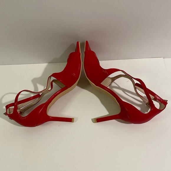 ZBY Women's 8.5 Red Heels - Picture 4 of 7